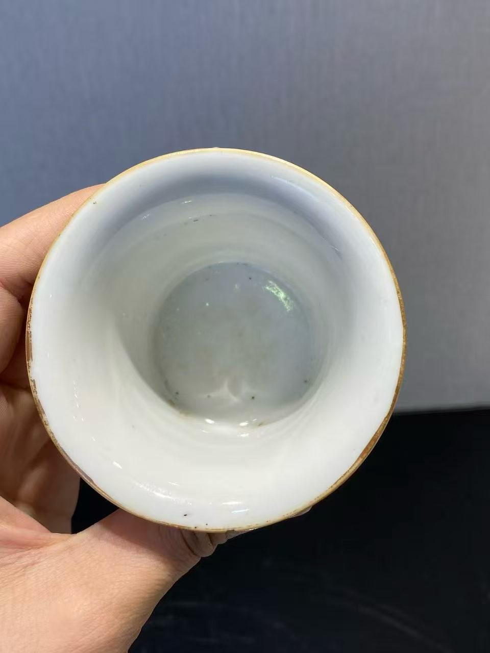 粉彩折枝花鸟分体渣斗