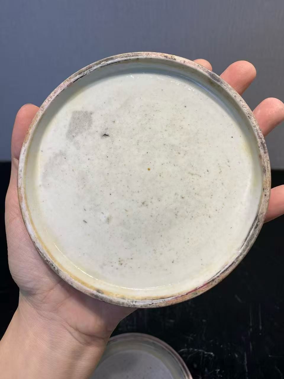 胭脂红地墨彩高士图砚盒