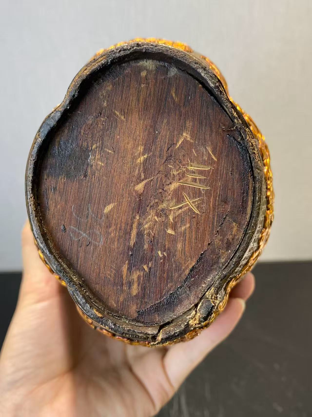 木胎加漆描金秋菊图海棠口瓶