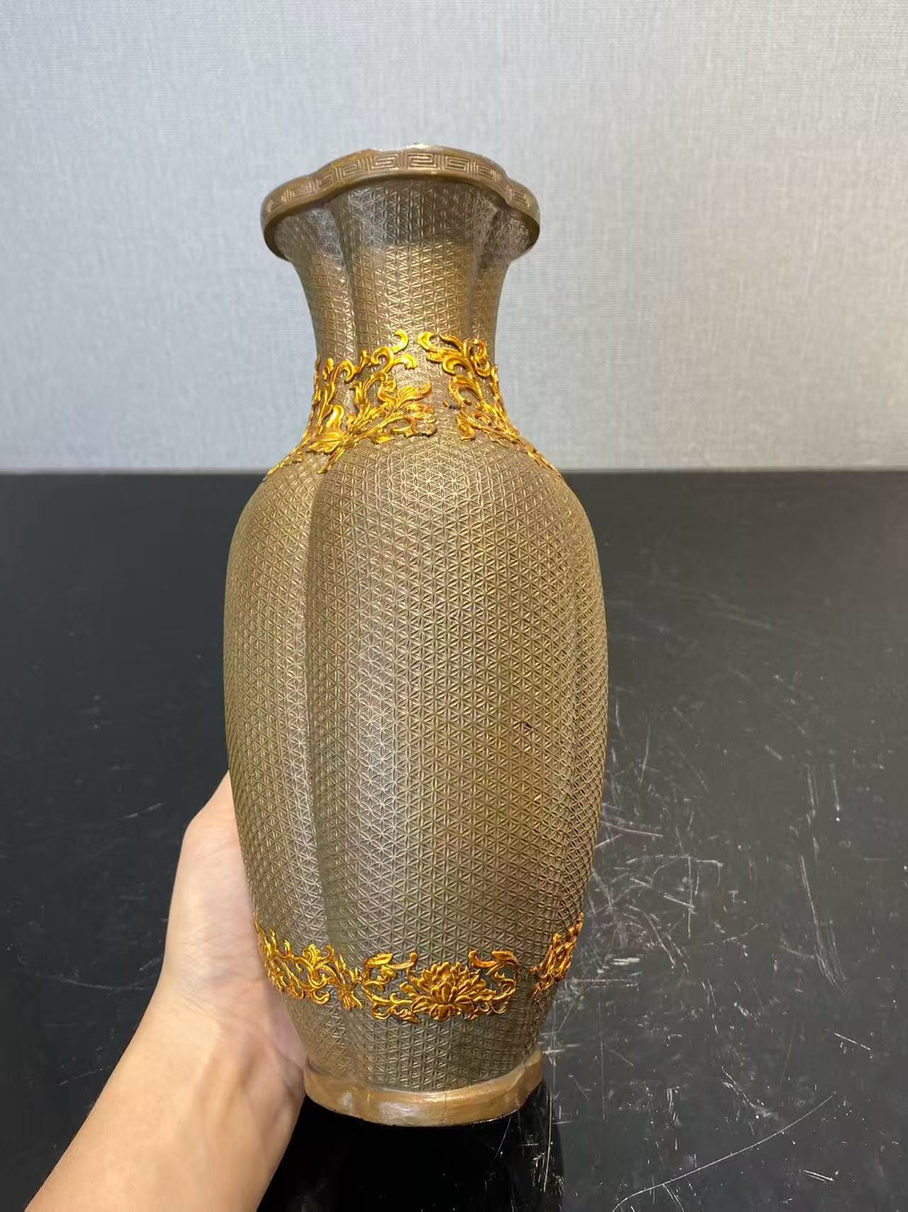 木胎加漆描金秋菊图海棠口瓶