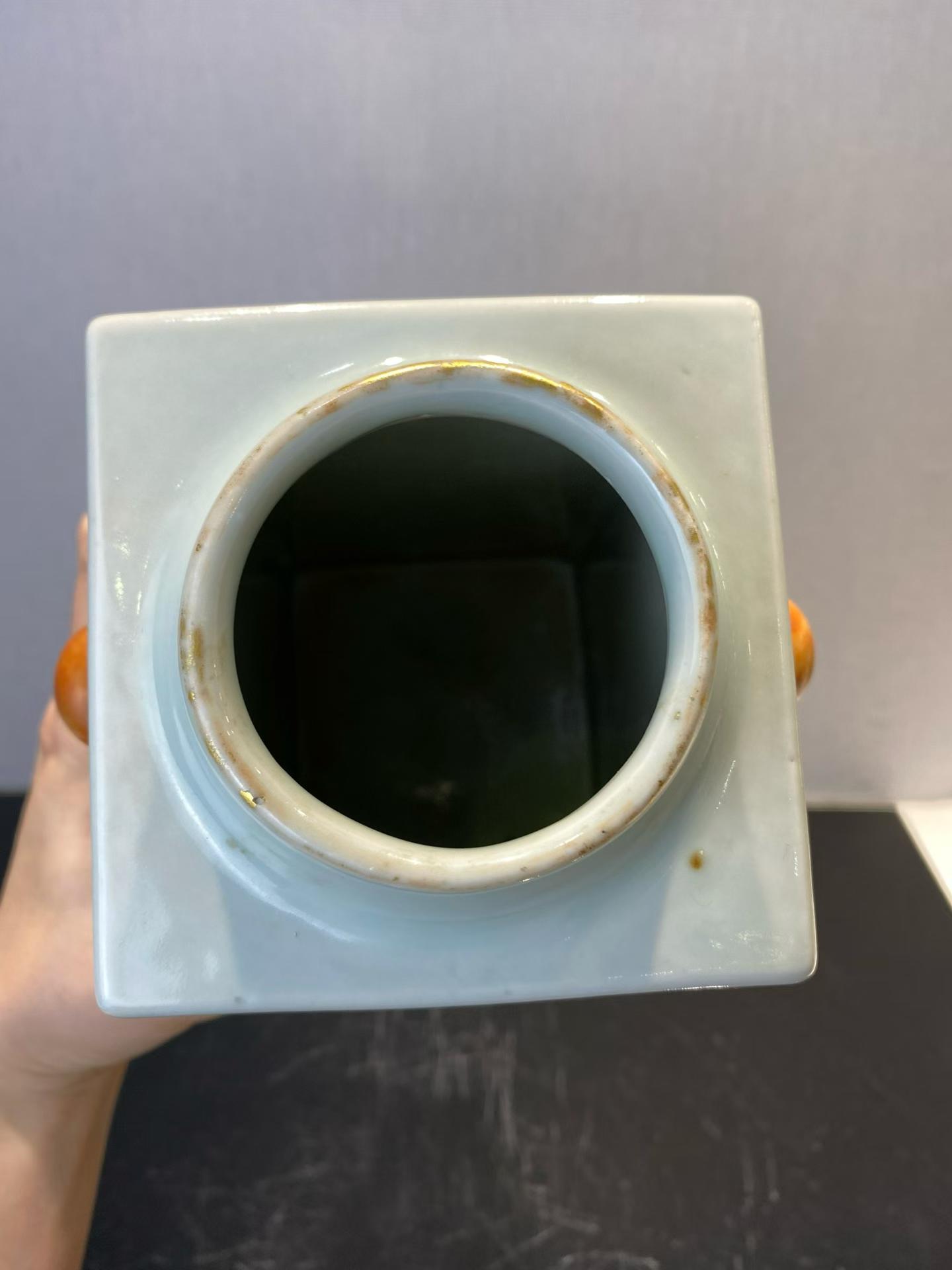 粉彩山水人物象耳琮式瓶