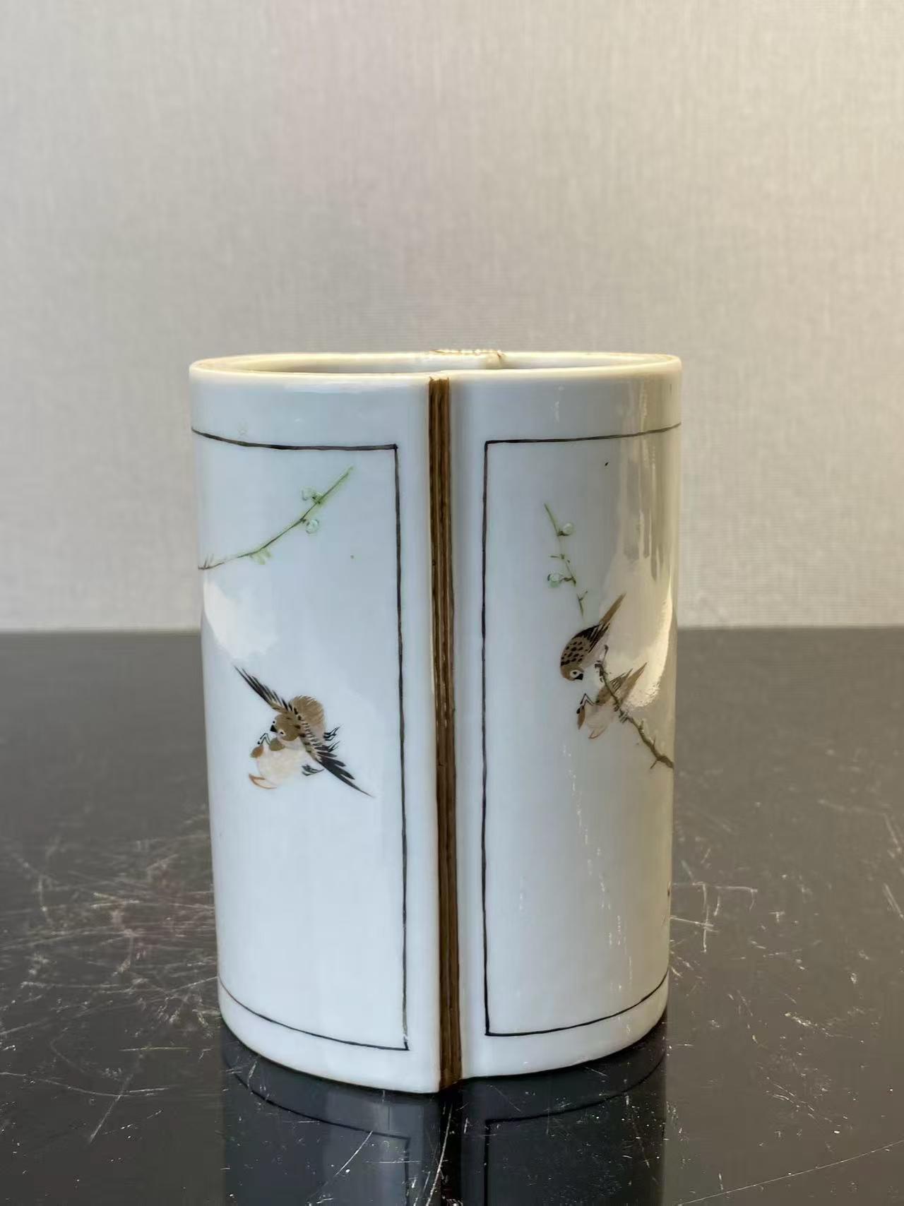 粉彩喜上眉梢书卷形笔筒
