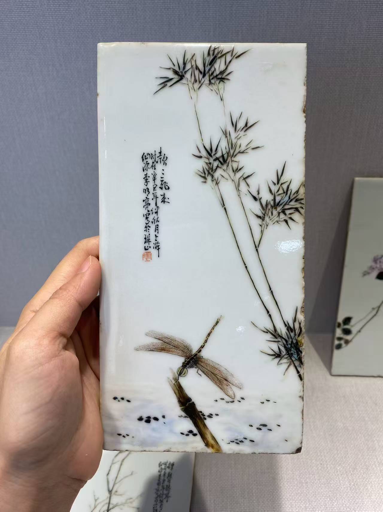 粉彩花虫纹小瓷板四块