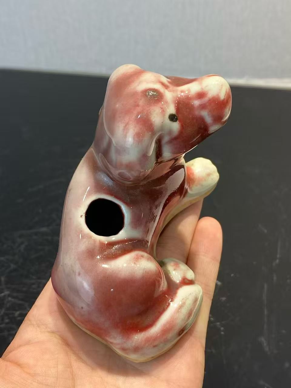 郎窑红釉西洋犬水注