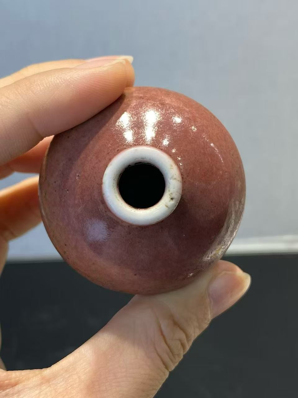 豇豆红釉小梅瓶