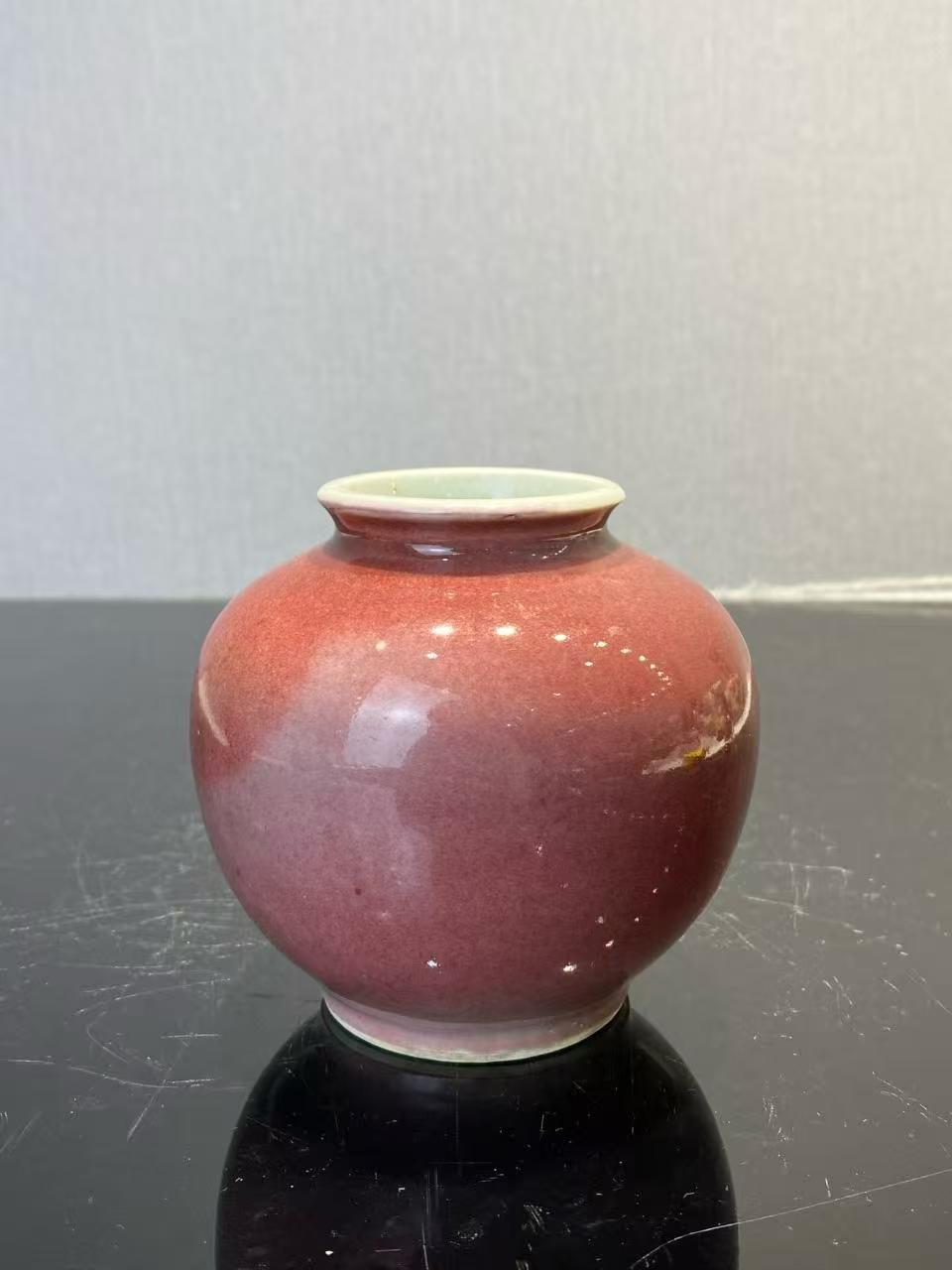 红釉撇口罐