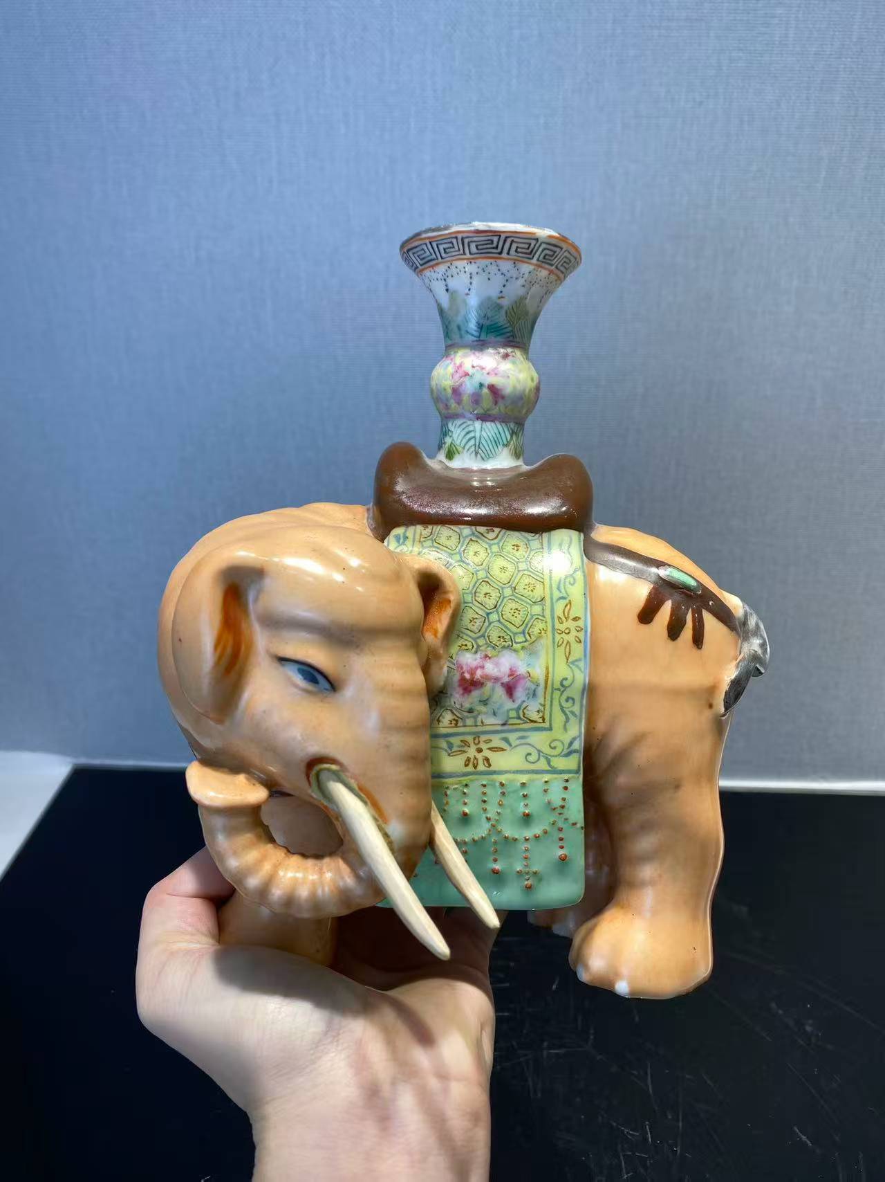 粉彩仿生瓷太平有象一对