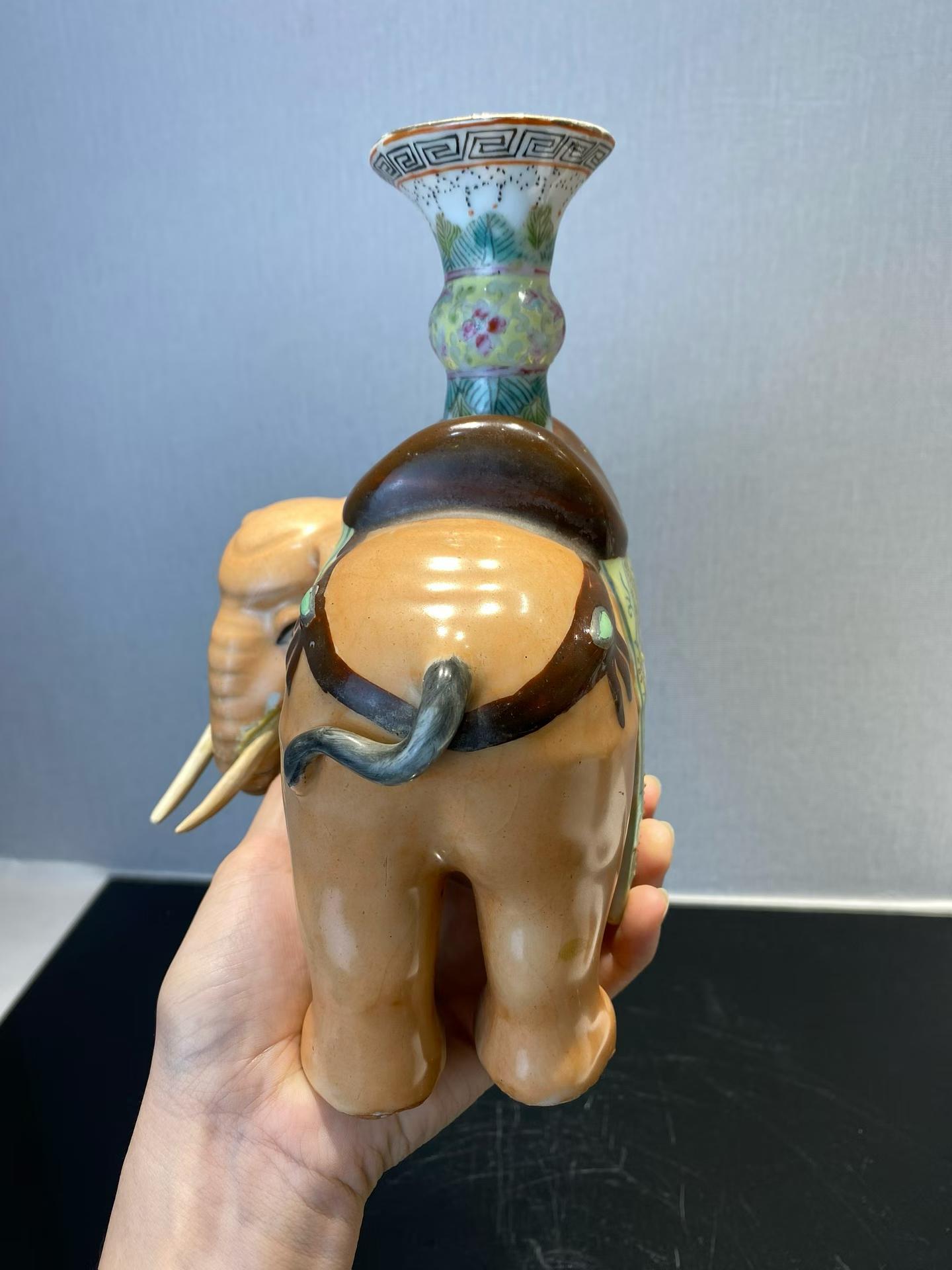 粉彩仿生瓷太平有象一对