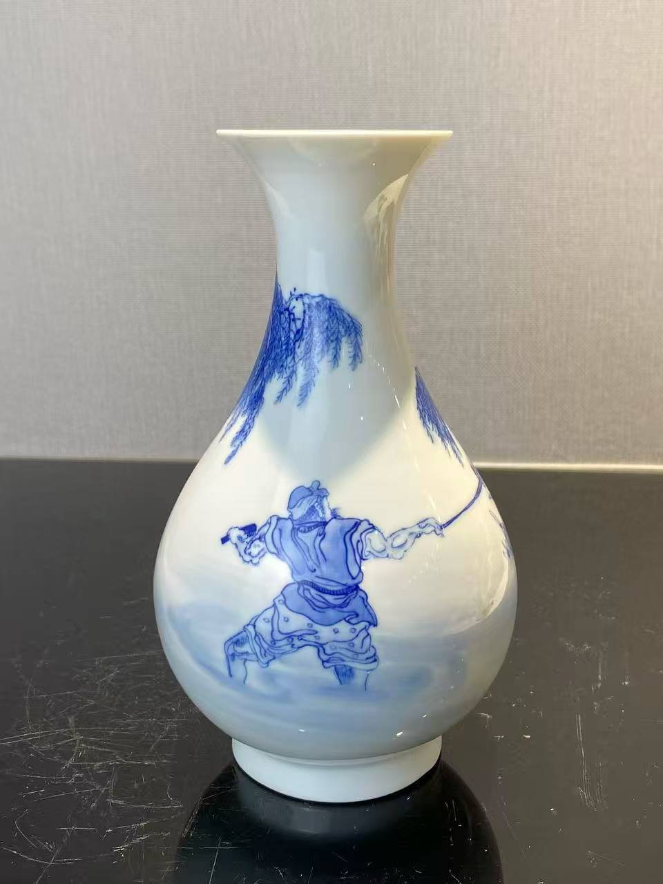青花御马图玉壶春瓶