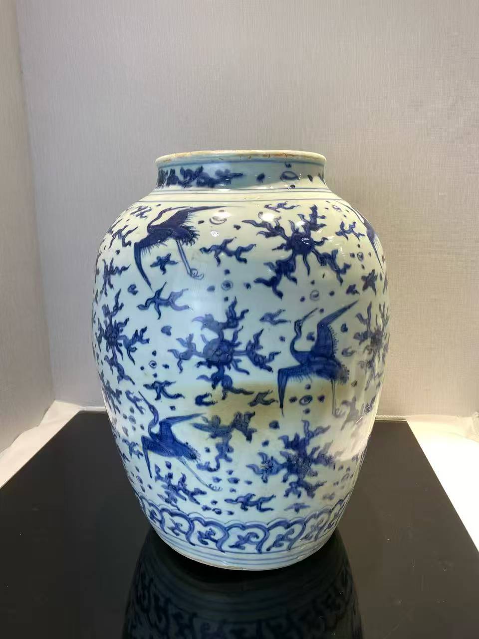 青花云鹤纹大罐