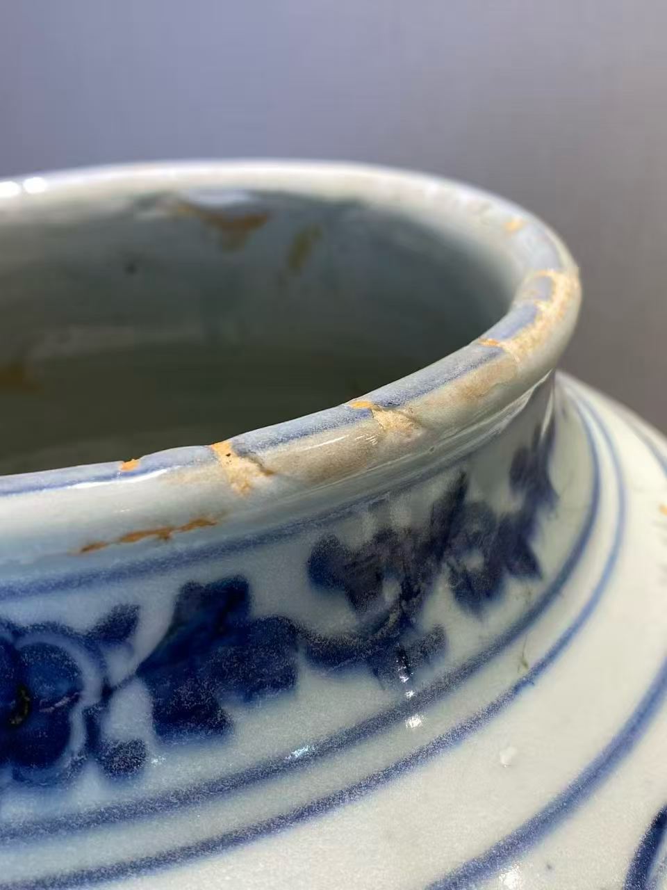 青花云鹤纹大罐